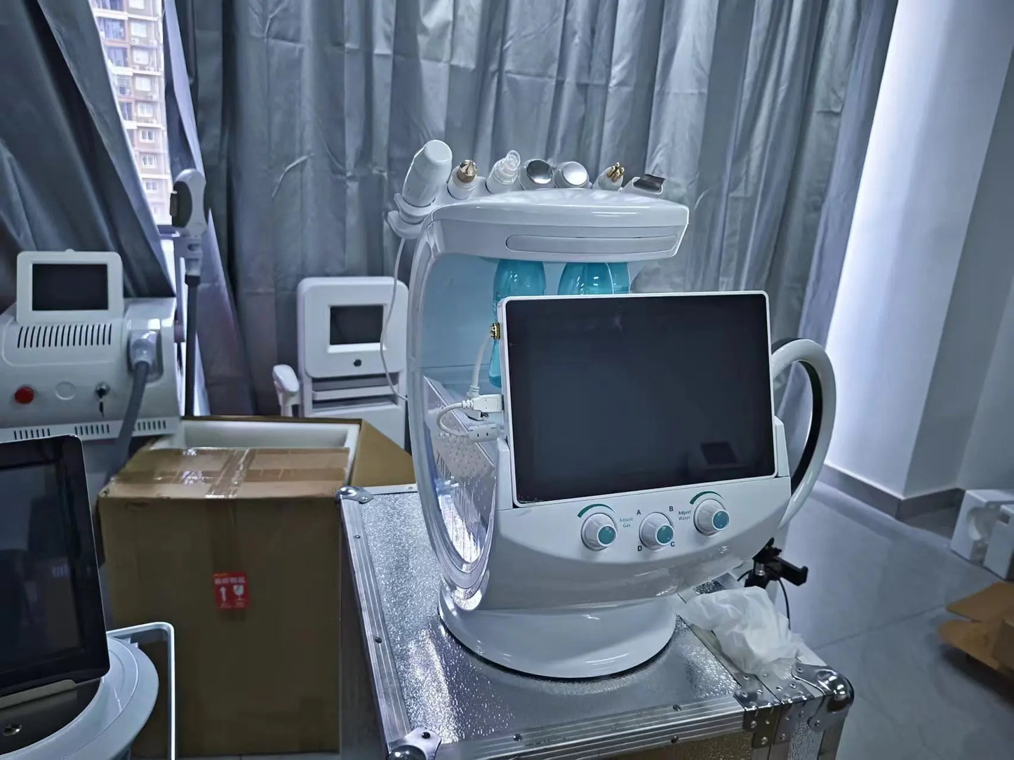 TAIXL 7-in-1 Hydro Facial Skin Care Machine For Deep Cleansing