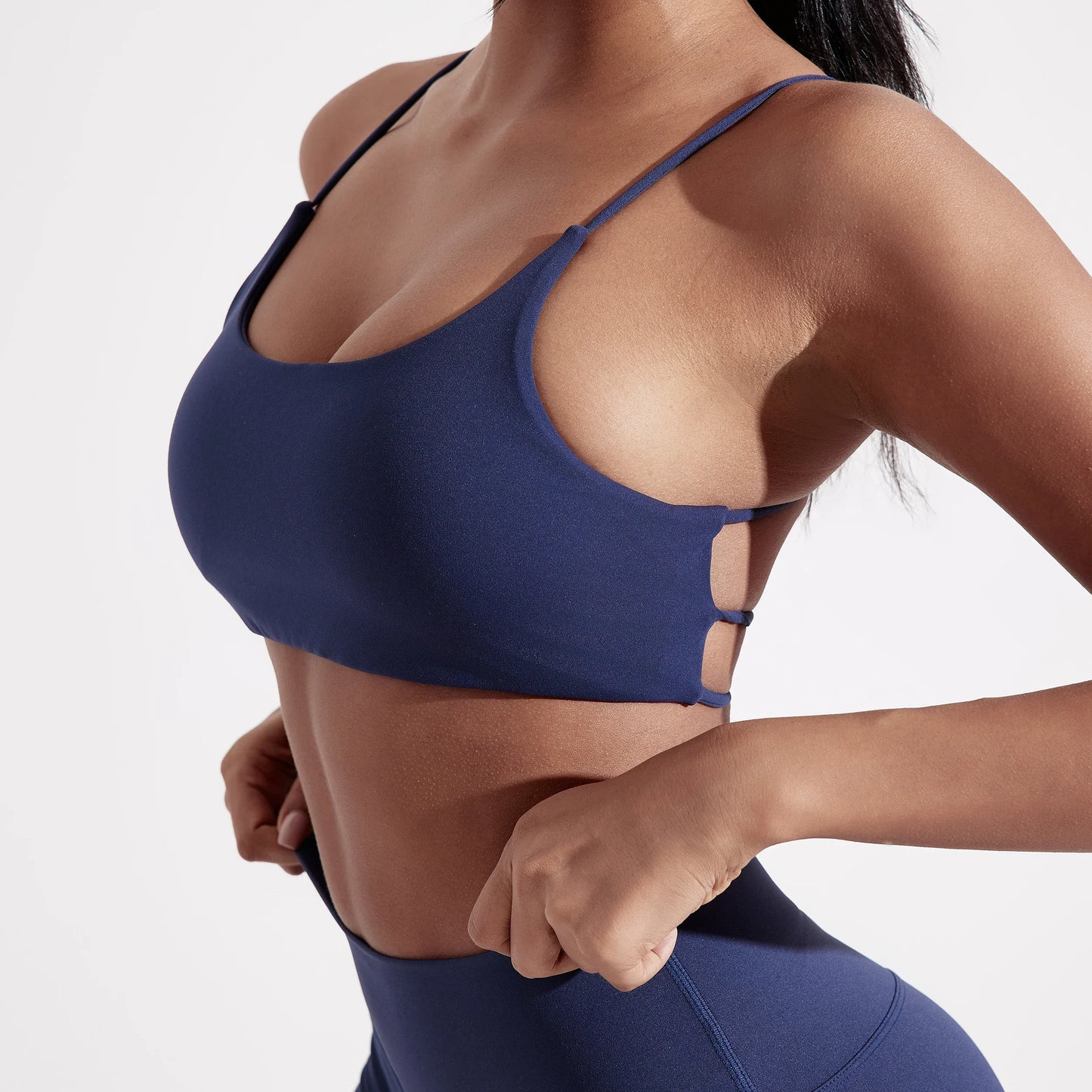 NONECN Cross Back Sports Bra With Chest Pad High Support